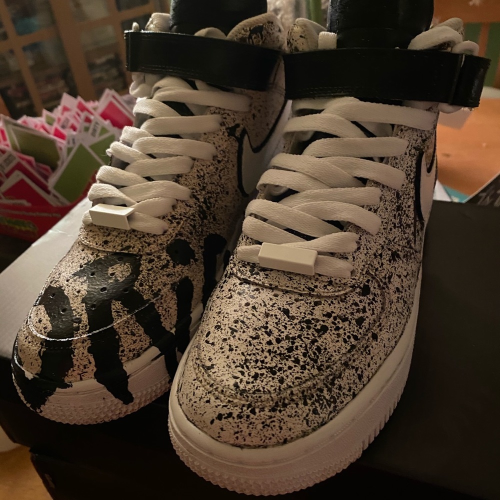 Custom COLOR CHANGING Air Force Ones